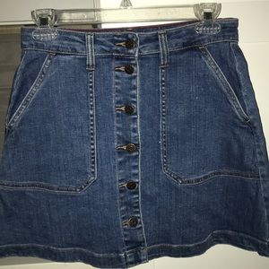 Vestique button down jean skirt